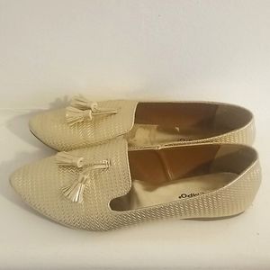 Trendy Gold Loafer Flats with tassle